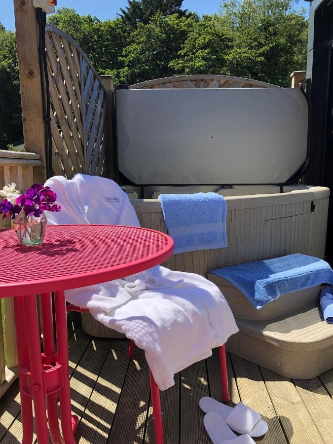 Hele Valley Holiday Park Ilfracombe Esterno foto